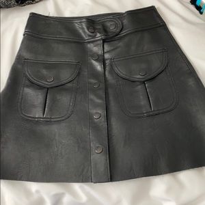 Zara faux leather snap mini skirt size xs
